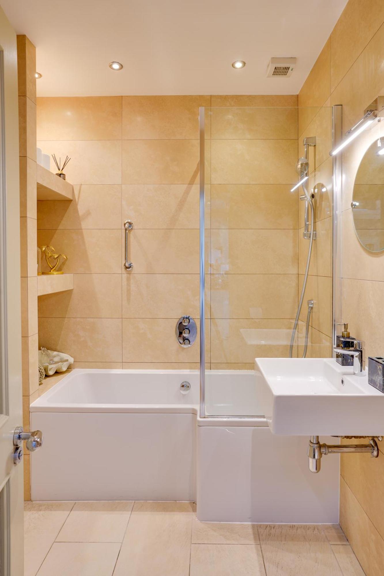 אלנמות' Pope Lodge: Stunning Stone Coach House Conversion מראה חיצוני תמונה